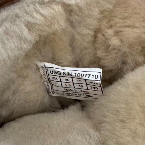 Ugg Australia Women Lodge Leather Sheepskin Lace UpBoots Shoes Sz 7 - Picture 6 of 8